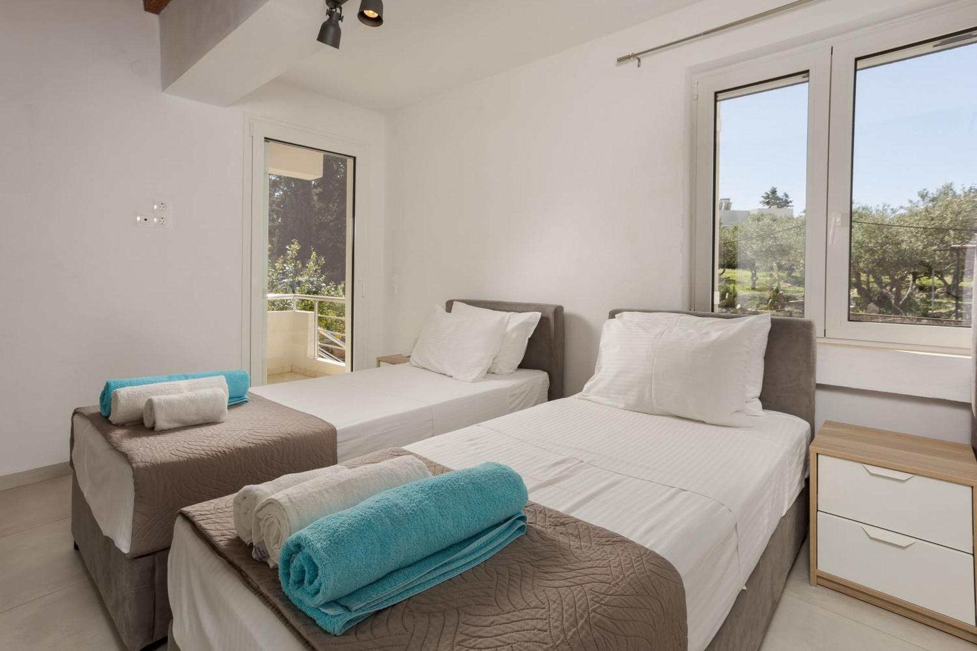 Villa Konstantinos Hilltop Vineyard Escape Алмирида Экстерьер фото